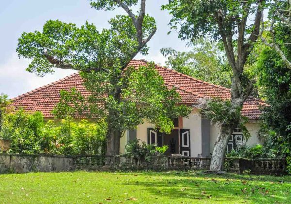 Geoffrey-Bawa-House-0379c1